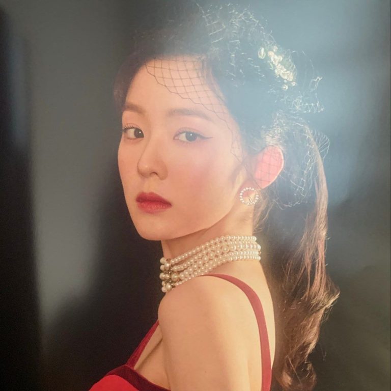Red Velvet裴珠泫看起来像一个华丽的女神