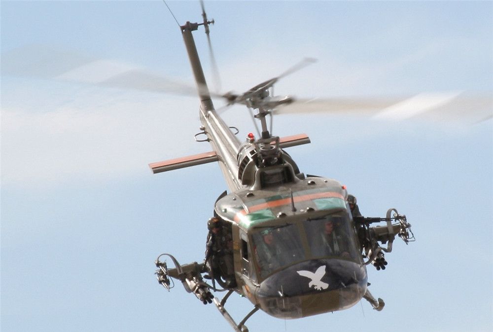 女武神的骑行,武装直升机的开端,越南战争hu-1直升机图集