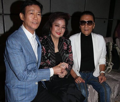 83岁谢贤和72岁郑少秋,年轻的时候谁更帅气一点?_高清图集_新浪网