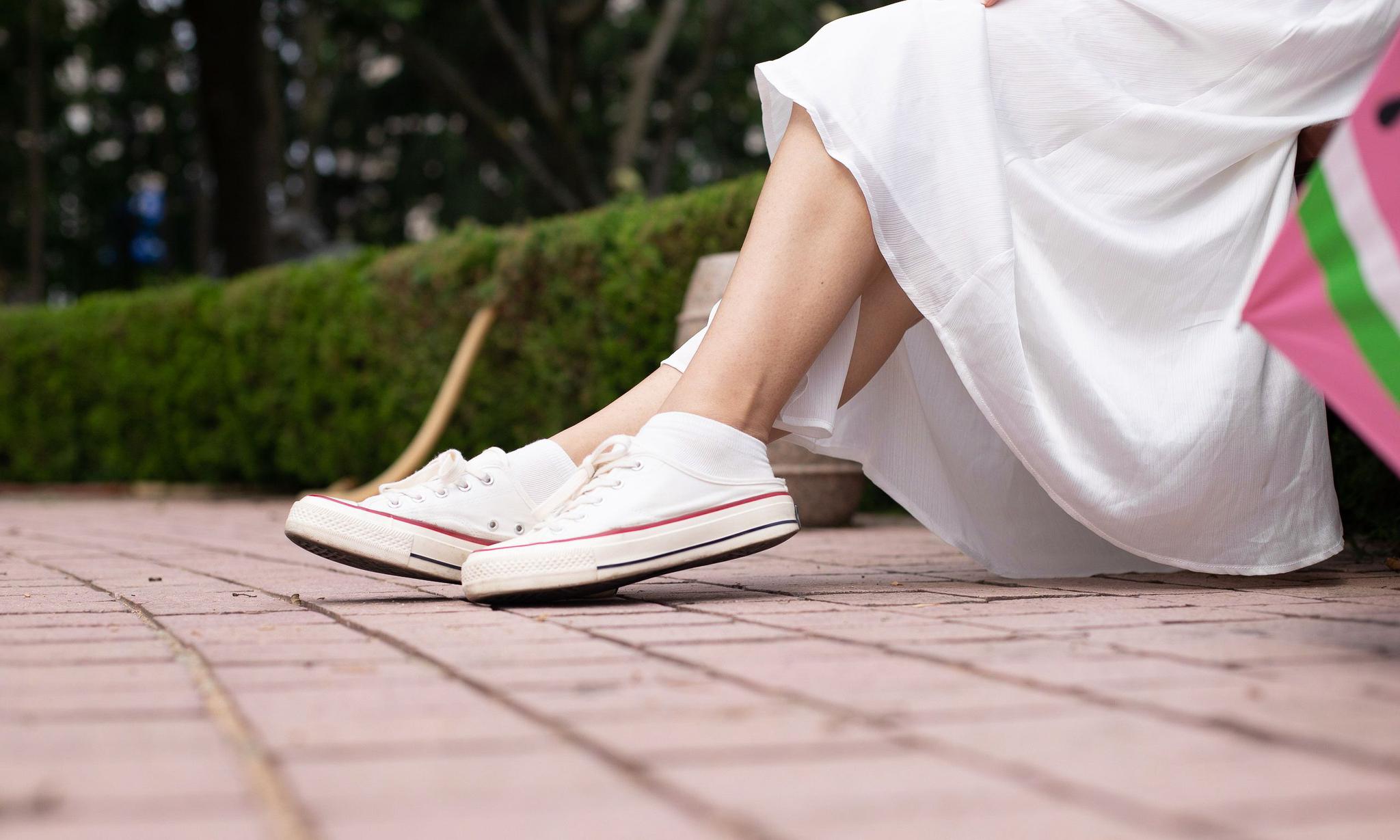 物恋传媒第37期:温情-海边的白百合,帆布鞋与棉袜