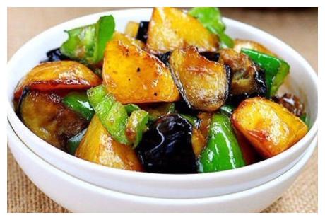 地三鲜新做法,不用油炸很健康,清爽入味好吃不腻,味道不输饭店