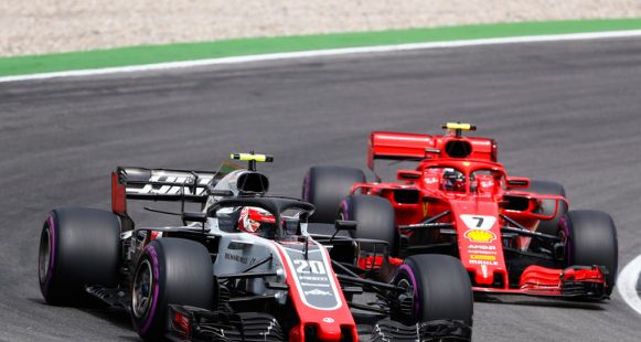 F1速度之星,赛车排气管温度很高,车迷的最爱