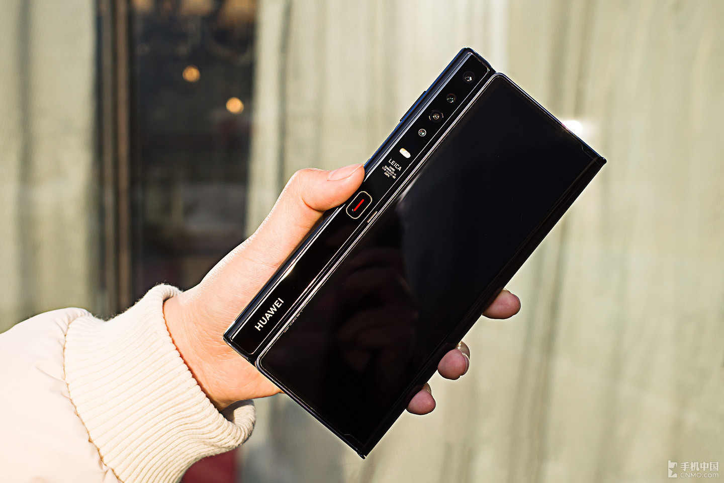 华为matexs图赏一面生活一面工作折叠你与未来的距离