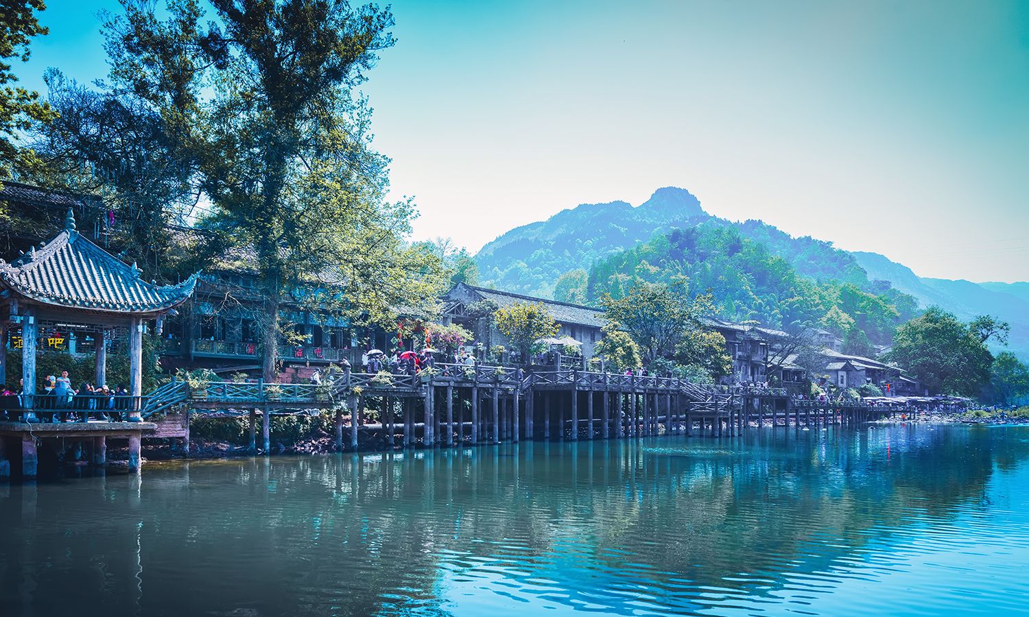 峨眉山脚下的柳江古镇,风景优美,随手拍就是一张风景明信片!