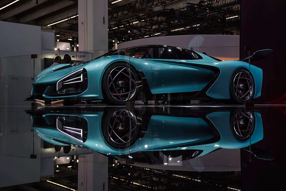 菲林公路2019法兰克福车展报道红旗s9