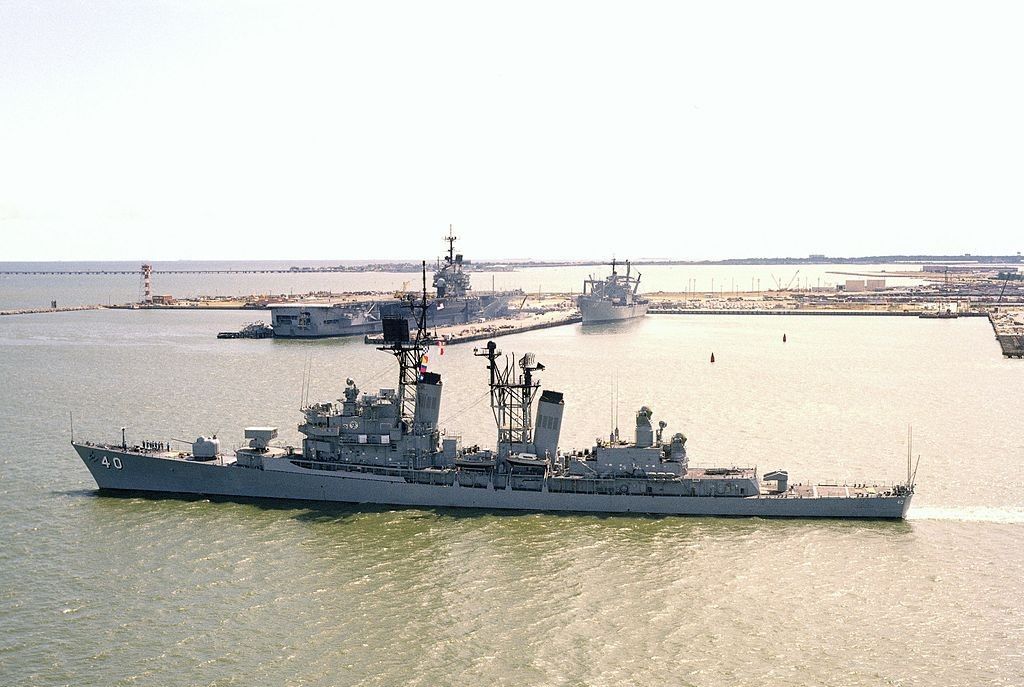 美国海军第一型导弹驱逐舰孔兹级导弹驱逐领舰