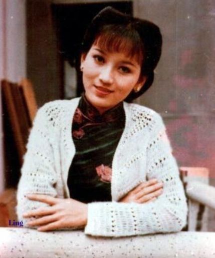 老版《上海滩》罕见照:那时赵雅芝才26岁,图四周润发帅到炸裂!