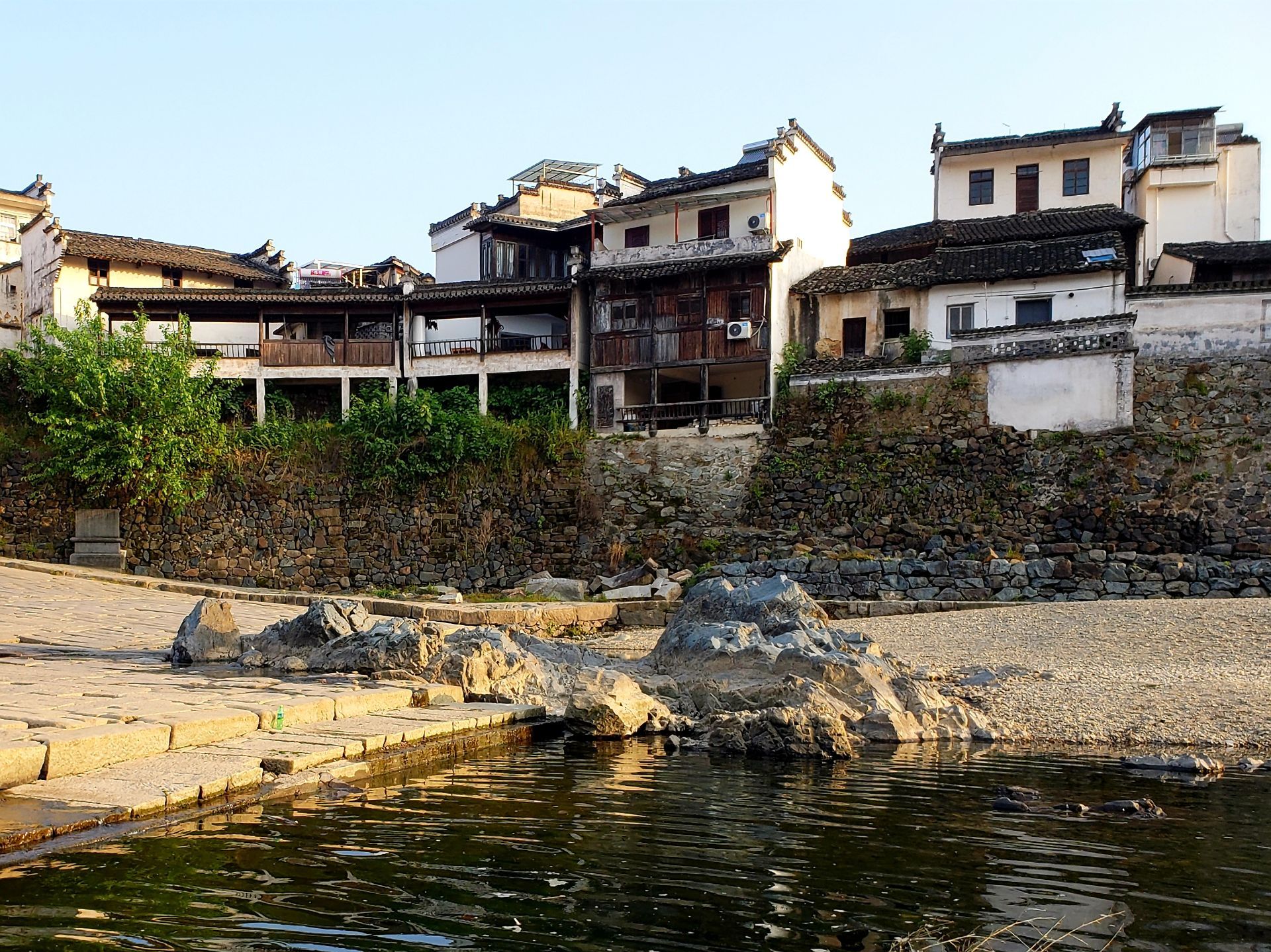 徽派古建筑村落之 安徽省 黄山市 渔梁坝