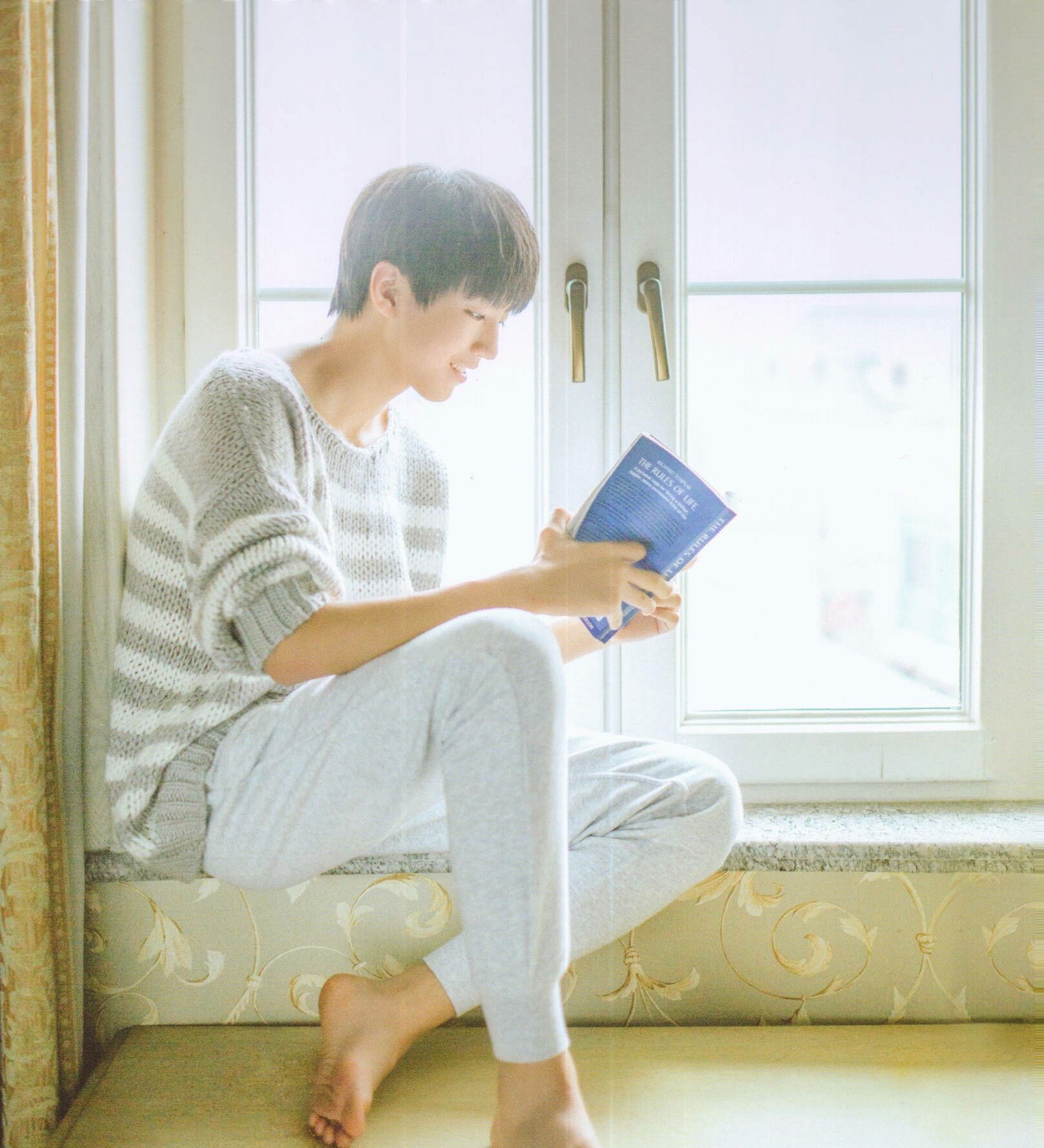 男明星看书合集跟着胡歌王俊凯杨洋一起学习起来吧