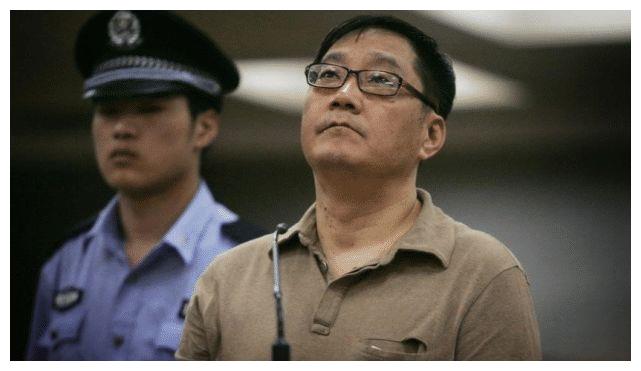 他曾捧红韩红那英,判刑15年在狱中病死,妻子不离不弃帮他还债|苏越