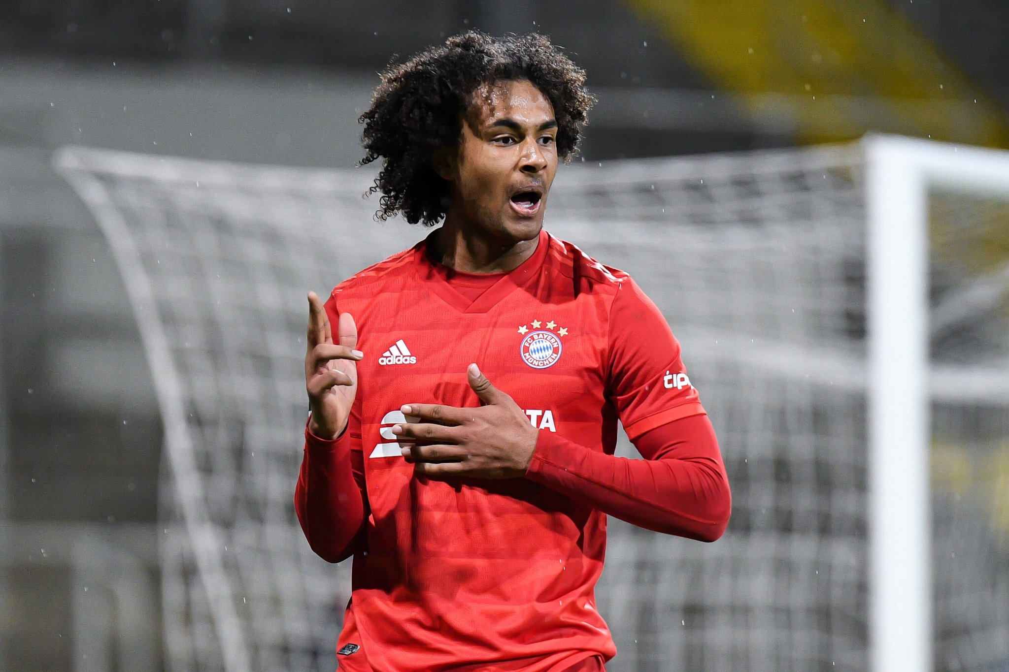 15分钟3球打崩强敌,18岁小将发威,撒盐哥连场进球|格纳布里|莱万|拜仁