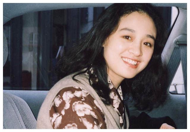 一脱成名,经历两段婚姻都无疾而终|贾宏声|伍宇娟|李慕华_新浪新闻