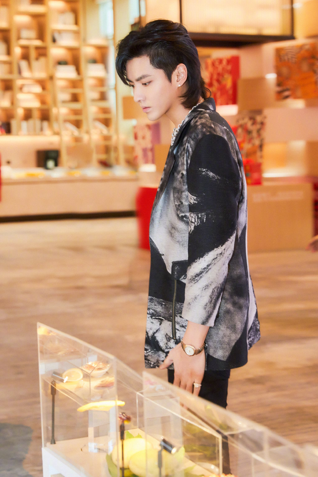 吴亦凡 今日活动look.