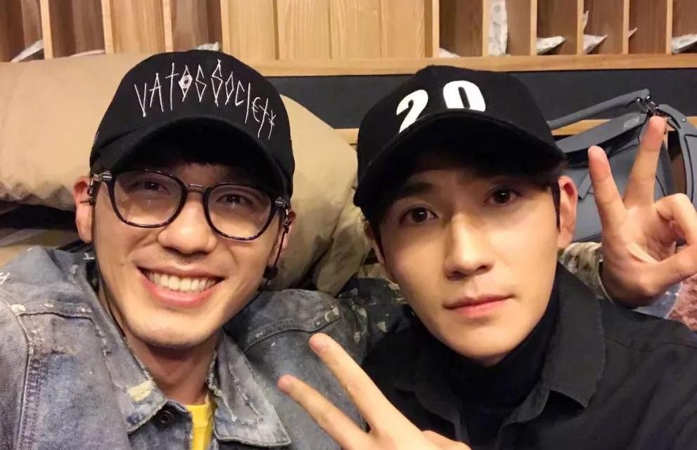 朱一龙白宇在一起画面太和谐,戏里好兄弟,戏外发糖也很甜