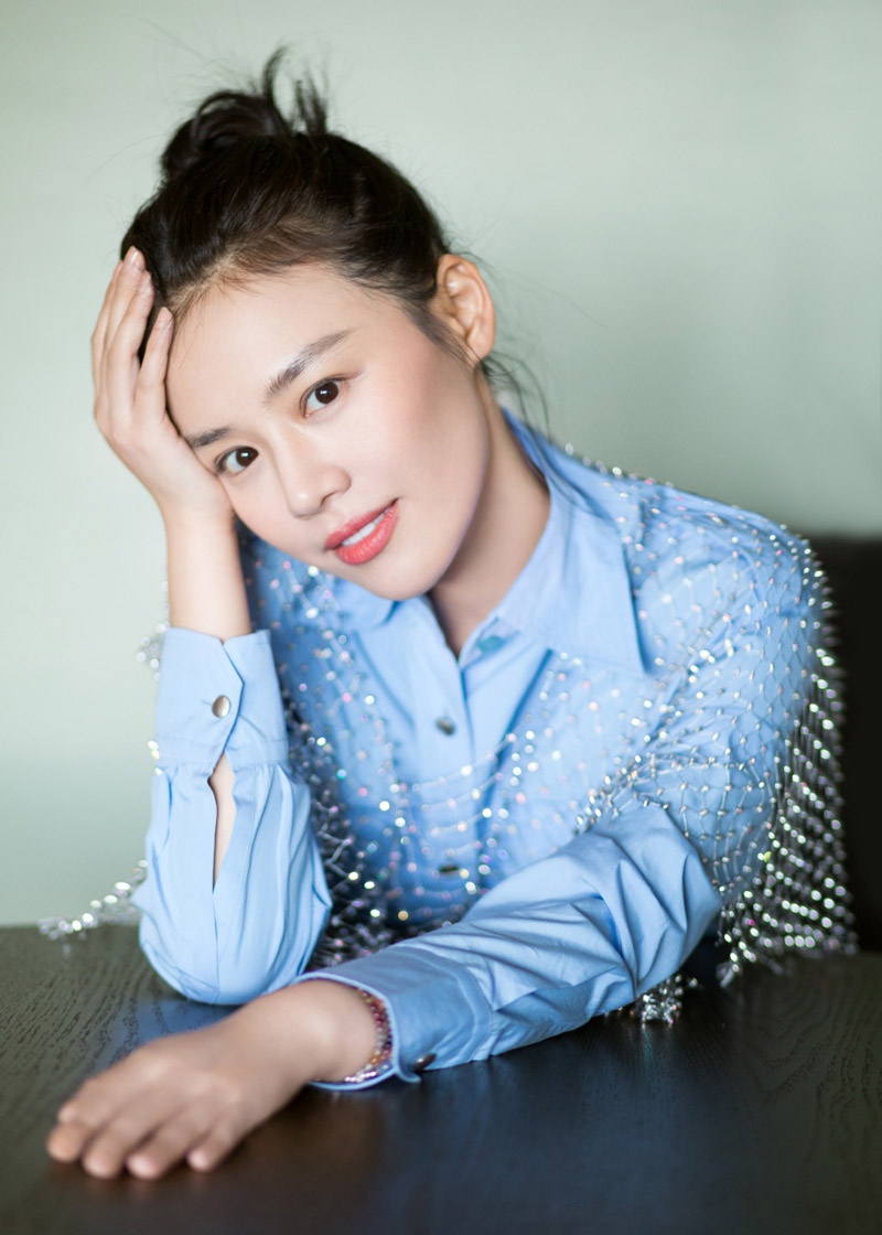 女演员马思纯性感俏皮时尚写真 女演员马思纯性感俏皮时尚写真