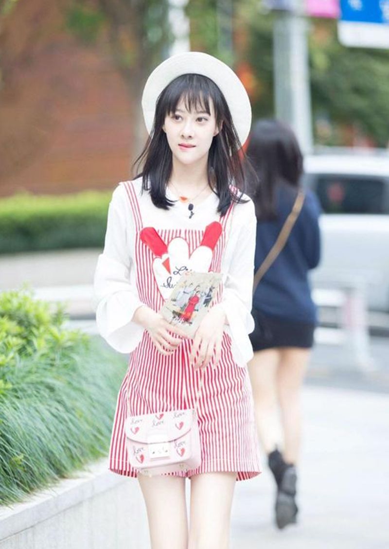 还记得铠甲勇士的女主角马灵灵吗跳起艺术体操的她仙气十足