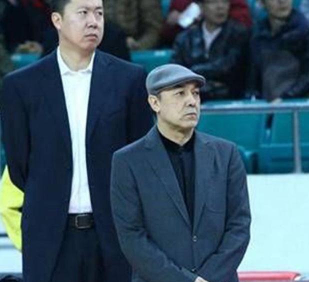 范斌是八一队个子最矮的球员了,身高只有1米78,知道他的人已经是老