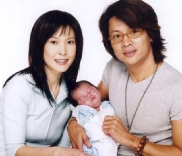 他20岁出道24岁演僵尸爆红却身陷丑闻如今54岁风采依旧