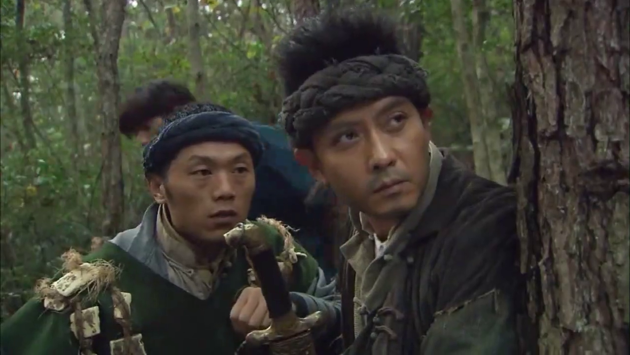 娘心计:铁军带兄弟们去打劫,居然抓住了这个老头,这票赚大了!