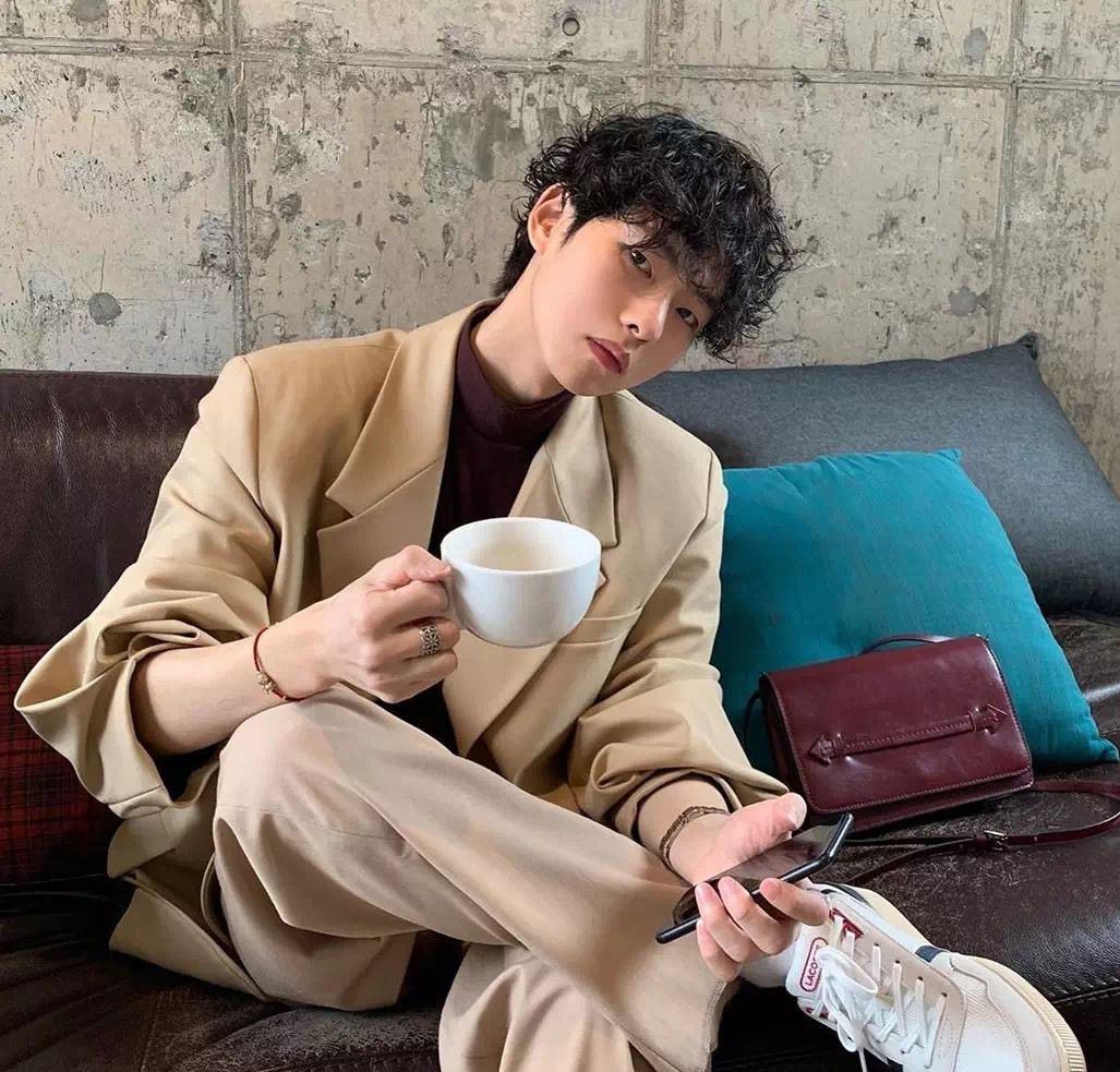 2020潮男必备发型推荐|小卷毛