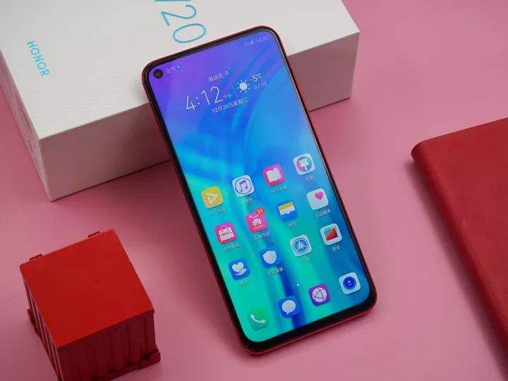 4,这两部手机用的都是imx586传感器,荣耀v20线上,华为nova 4线下,线下