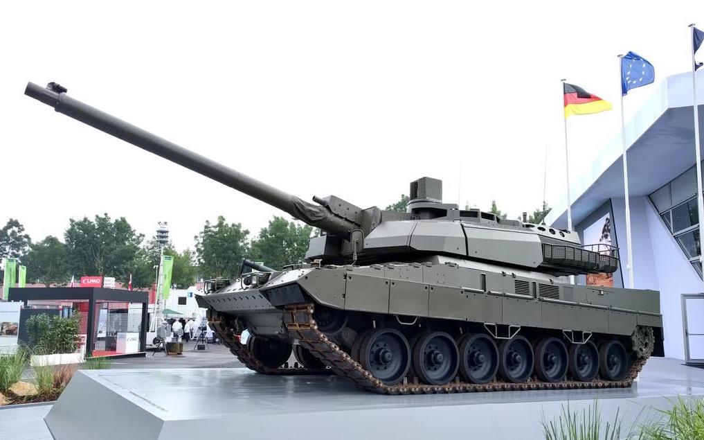 法国研发140毫米坦克炮,一炮击穿所有坦克,是中美俄玩剩下的