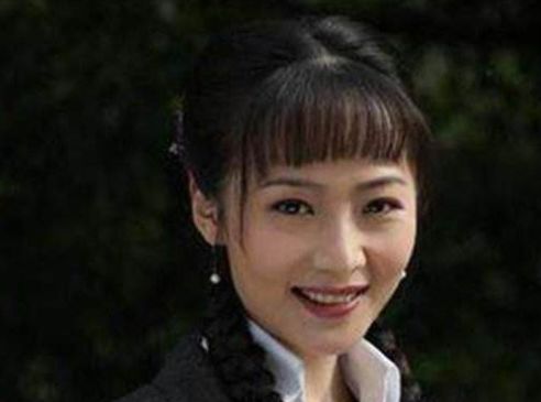 曲珊珊毅然嫁给黄海波,生活有时候是安稳和平淡