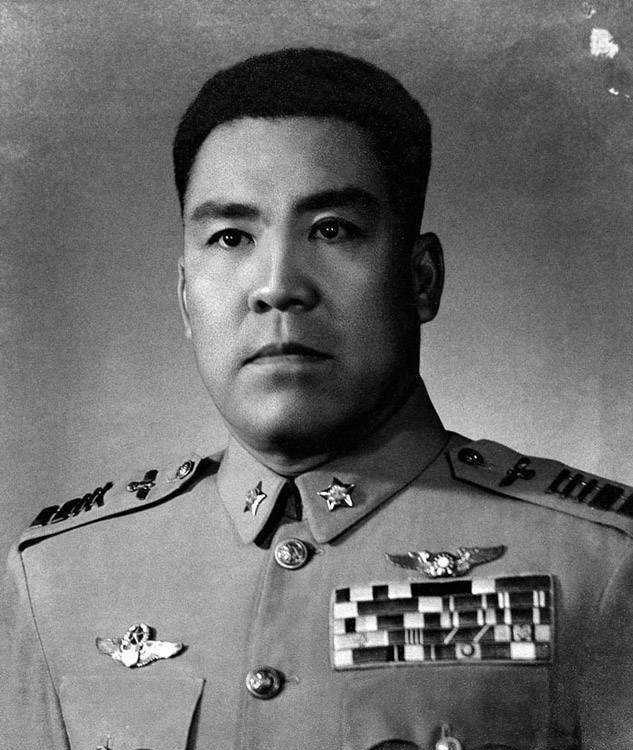 他是国军败退台湾最嚣张的人,做了这些缺德事,老蒋他为一级上将