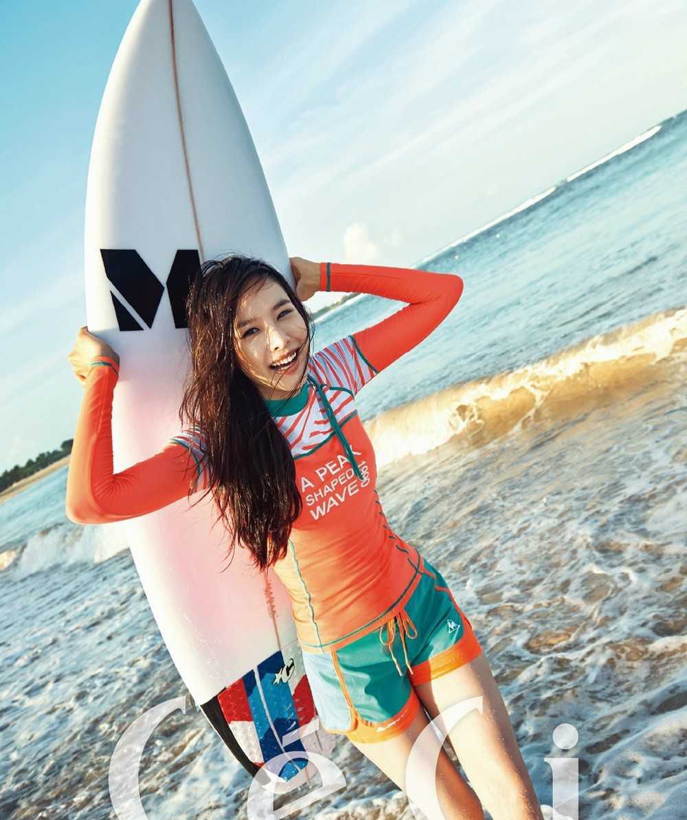 睡前美女图鉴:赵伦熙