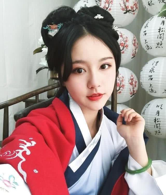 诸葛大力古风造型,穿上汉服气质大变,终于明白了直男的审美了!