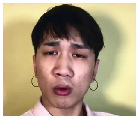 虽然说韩美娟主要走红是靠着几句话,比如"看我扎不扎你就完了",还有"