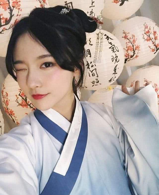 诸葛大力古风造型,穿上汉服气质大变,终于明白了直男的审美了!