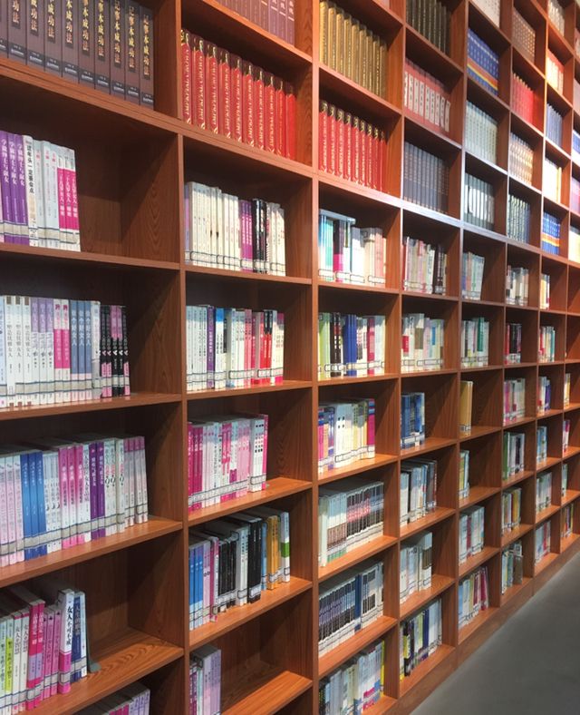 包头市图书馆内部