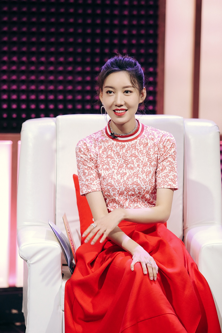 《声临其境3》现场飙泪 画风突变一人分饰三角|声临其境3|高露|配音