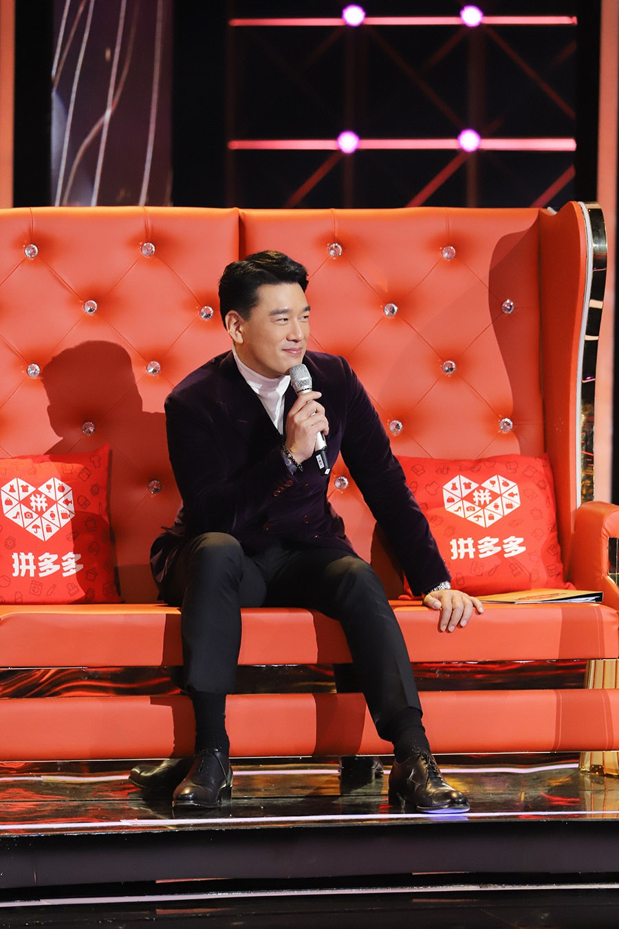 "林小娘"《声临其境3》现场飙泪 画风突变一人分饰三角