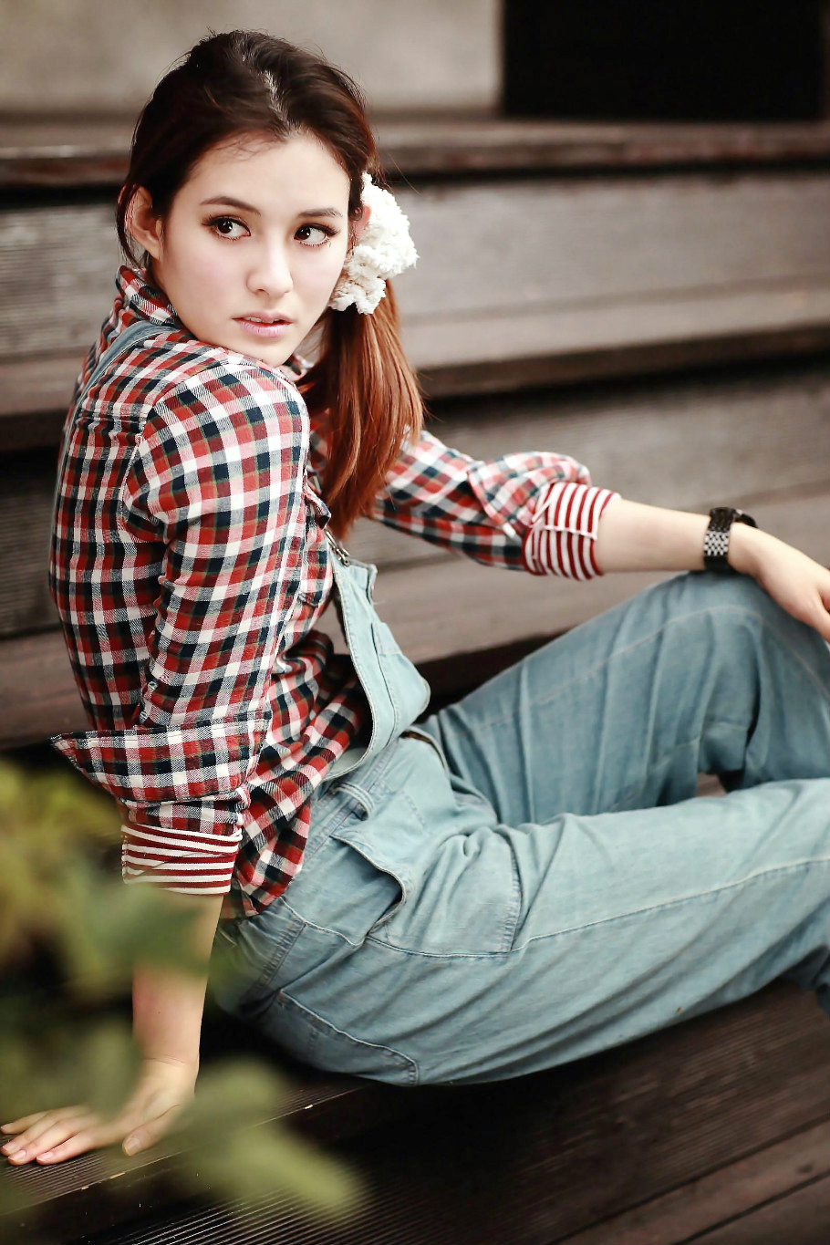 一个衣着现代时尚美的可爱丽人|人像|可爱|摄影_新浪网