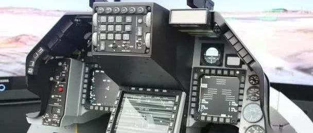 1,f16v最大的改进就是上了一款an/apg-83有源相控阵雷达,这算是三代半