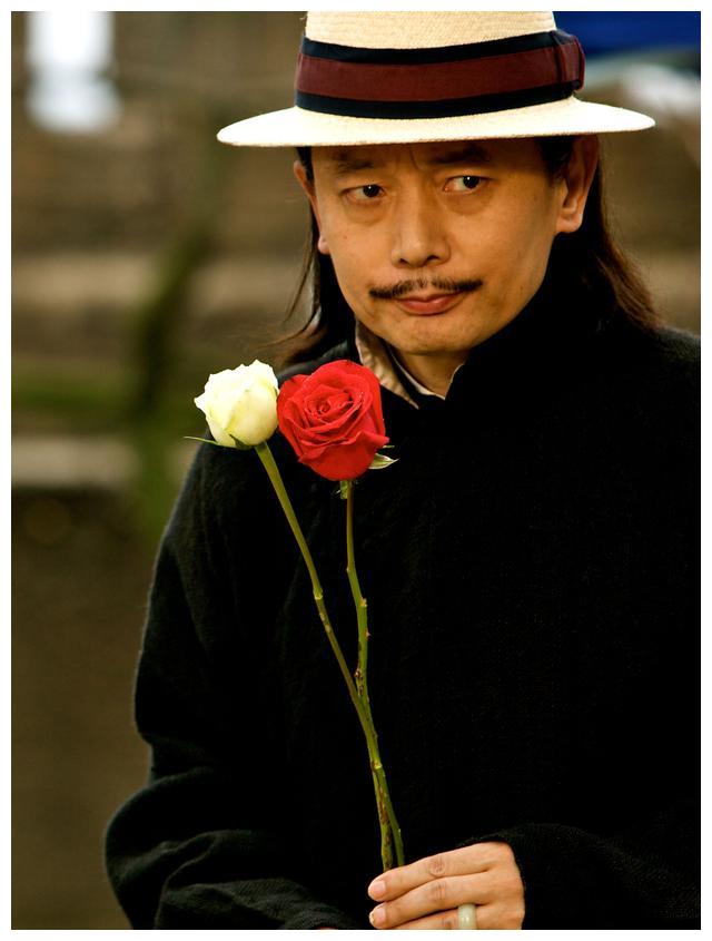 解密:《让子弹飞》中究竟谁才是最大牌的影帝,周润发都输了