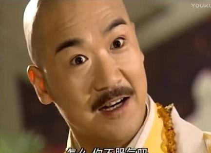 而另一边成昆速来有"混元霹雳手"的称号,之所以有这个称号,也是因为成