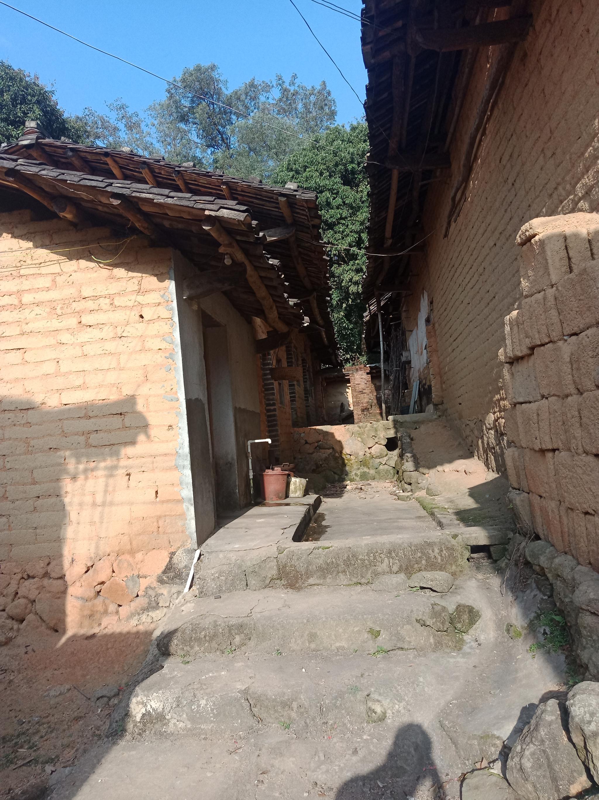 农村土房子景象