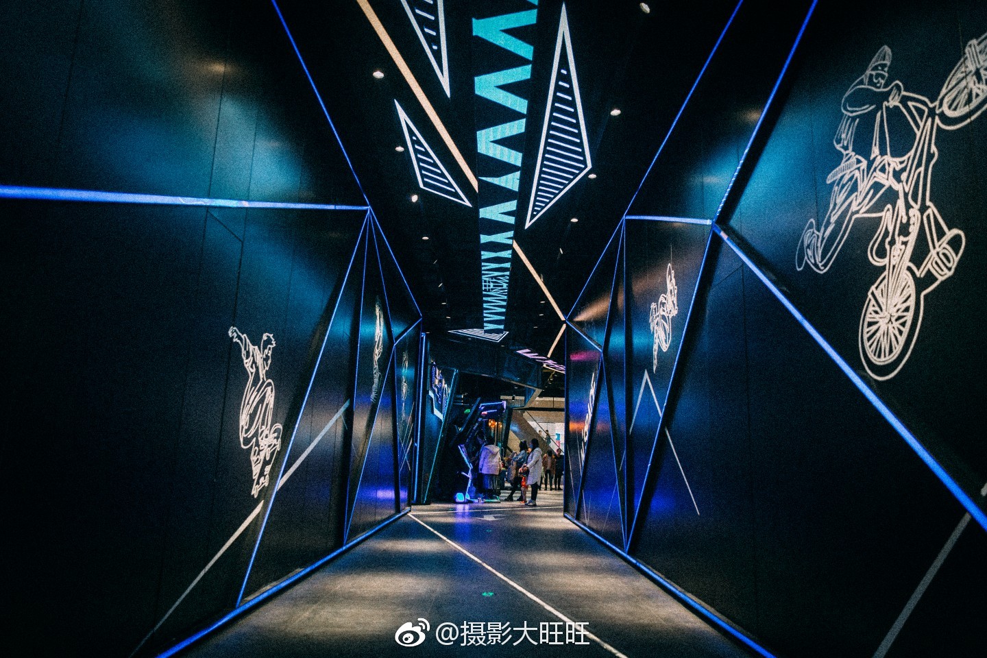 最新最热的商业圈@石家庄万象城mixc @摄影大旺旺