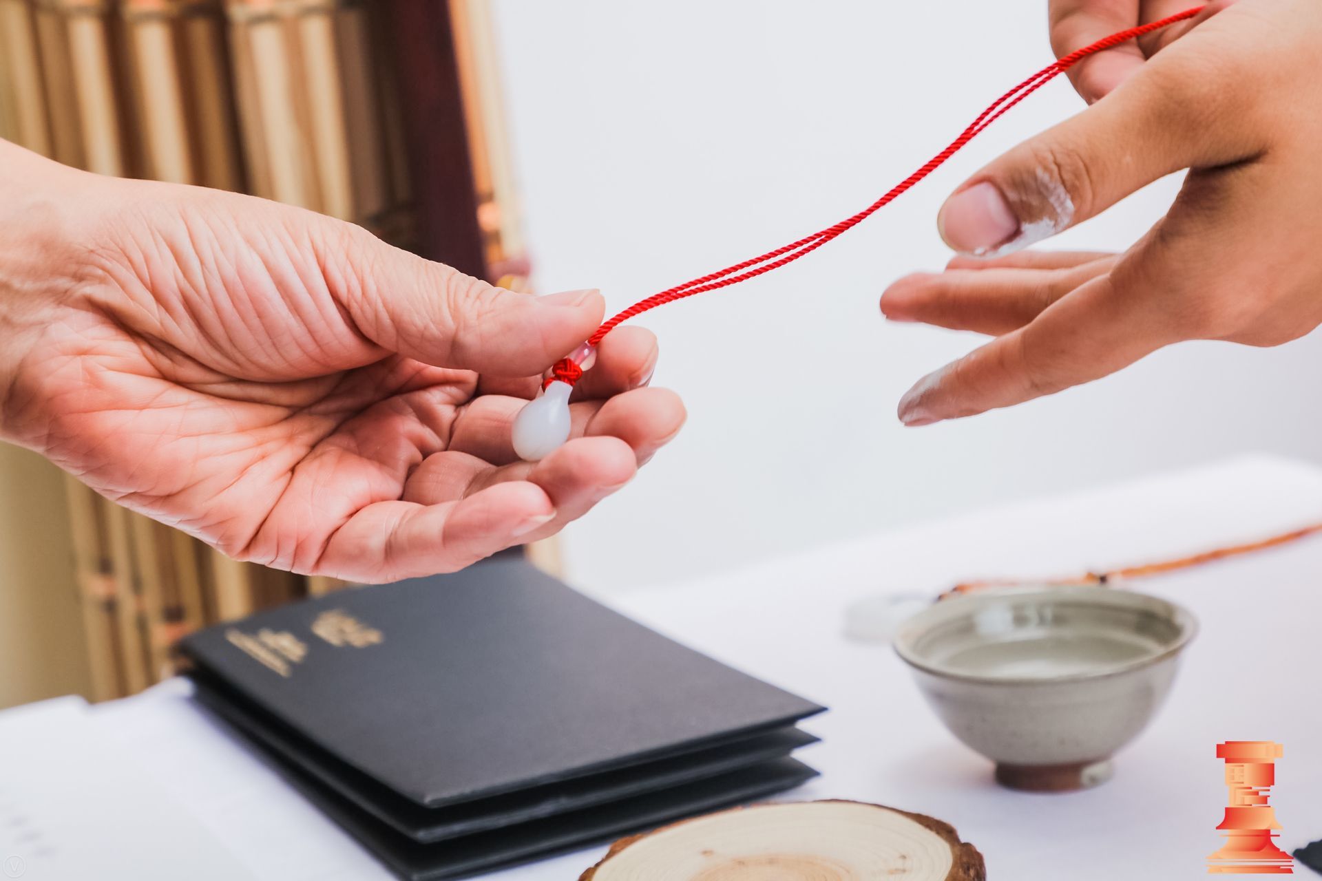 凝聚心血,件件不同,这是对中国传统手工艺的评价_新浪看点