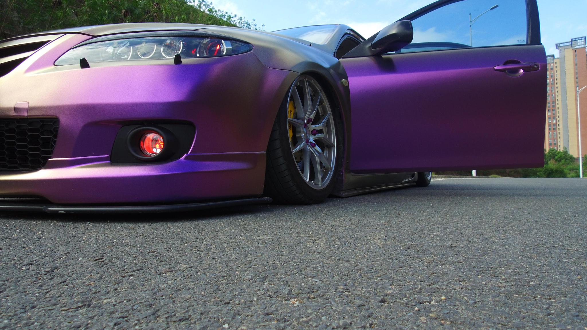 惠州车友打造骚紫低趴马6,开在路上满满的都是回头率!