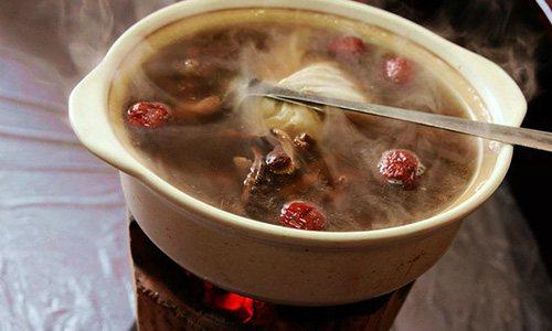 广东人煲汤有讲究,"靓汤"秘诀在于锅!赶紧换了试试吧