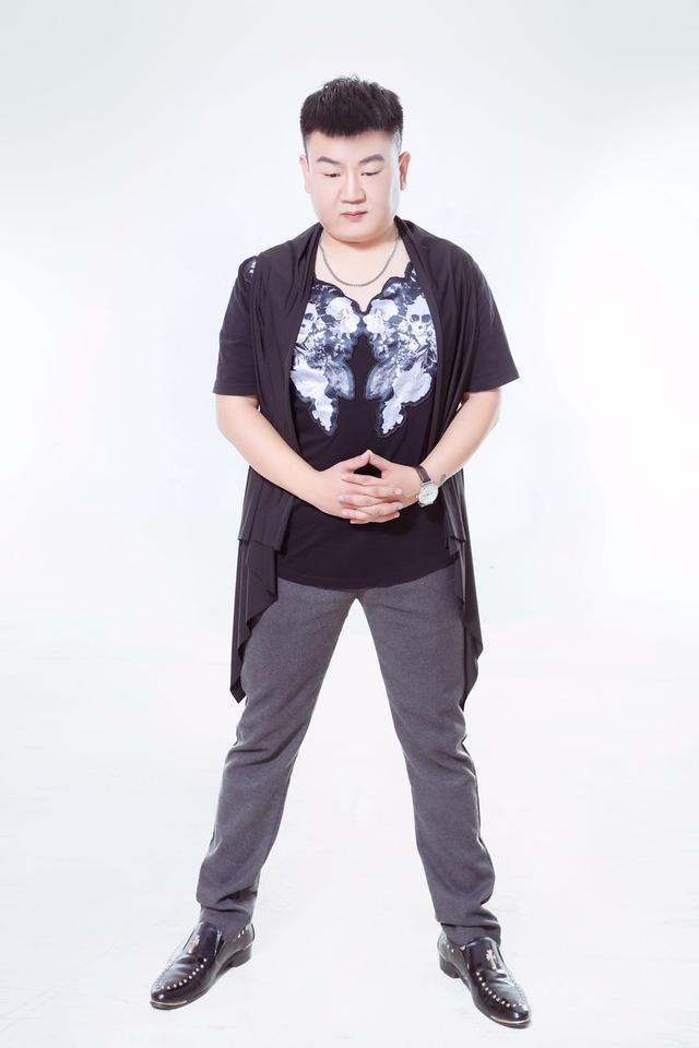 谢涛新歌《放不下的爱》上线 大获好评!