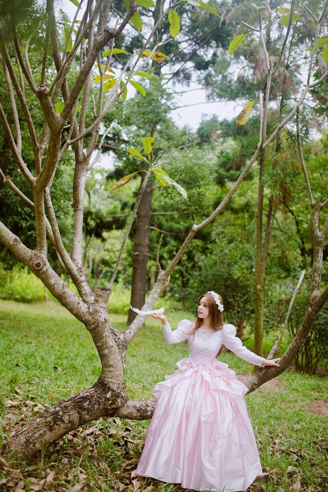 清纯公主梦女孩户外清新娇巧甜美写真