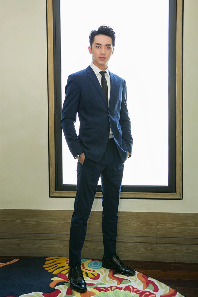 "新生代90后男明星 身高都在185cm左右|90后|许魏洲|男演员_新浪网