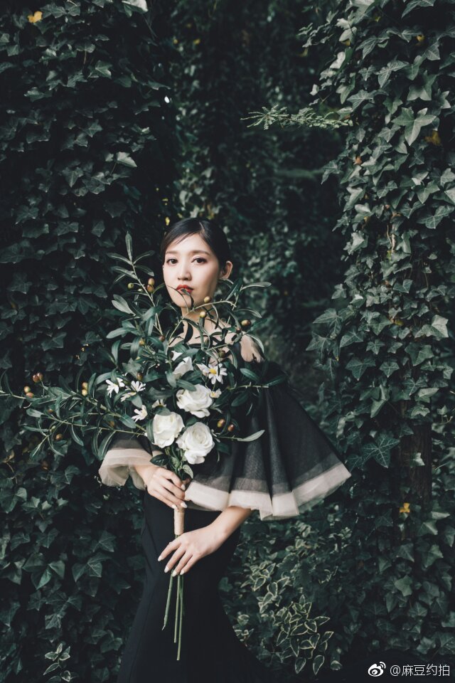 美女麻豆约拍多风格可接,森系,文艺,复古较擅长
