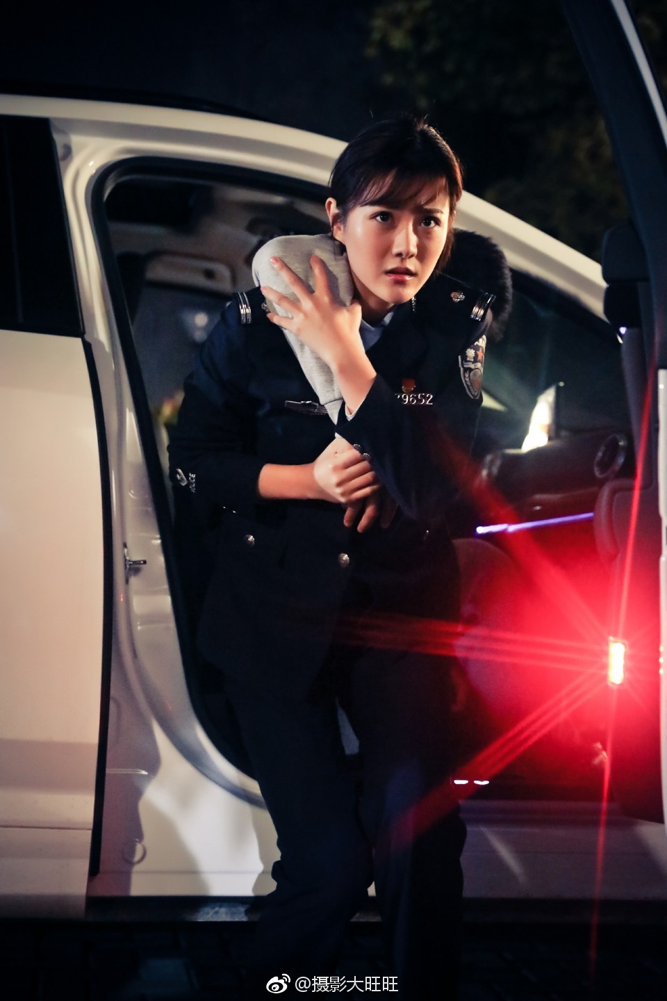 《警务站的故事》剧照摄影:@摄影大旺旺 67@演员牟星  67《警务站