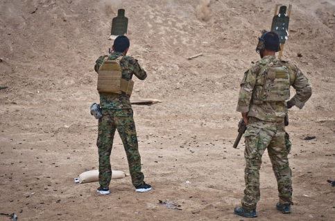 库尔德武装招兵买马,美国从中协助,欲在中东掀起大风暴|叙利亚_新浪